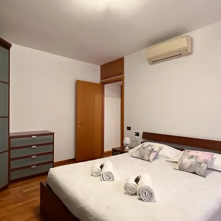 Bwr - Bilocale Con Terrazzo, Via Gonin