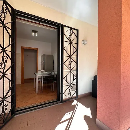 Bwr - Bilocale Con Terrazzo, Via Gonin מילאנו