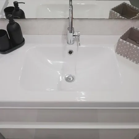 Bwr - Bilocale Con Terrazzo, Via Gonin