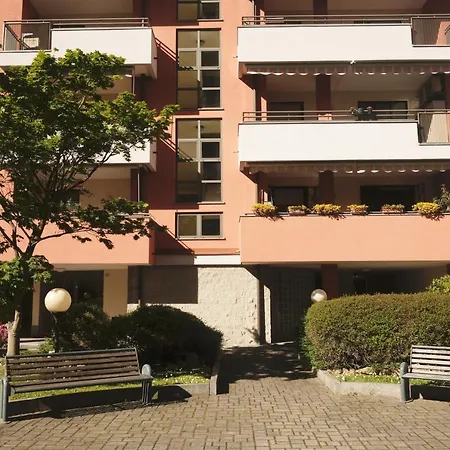 Bwr - Bilocale Con Terrazzo, Via Gonin *