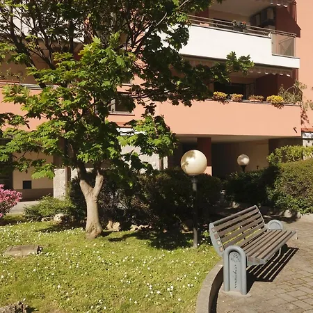 Bwr - Bilocale Con Terrazzo, Via Gonin * 밀라노