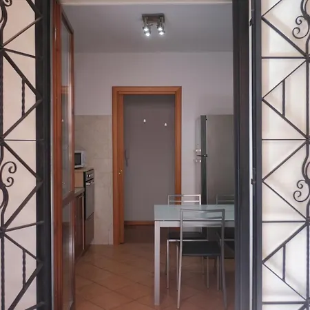 Bwr - Bilocale Con Terrazzo, Via Gonin